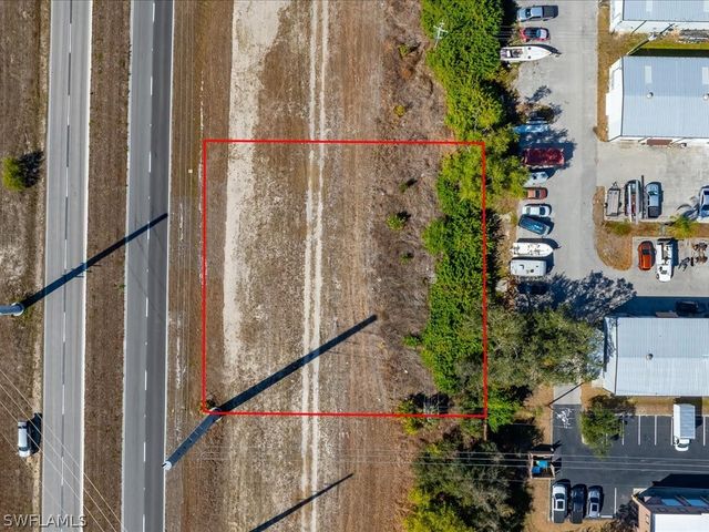 927 Kismet PKWY E, Cape Coral, FL 33909