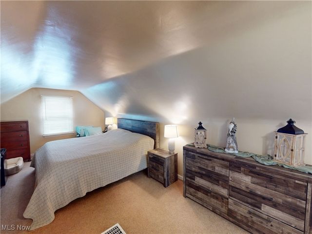 139 Woolf Avenue, Akron, OH 44312