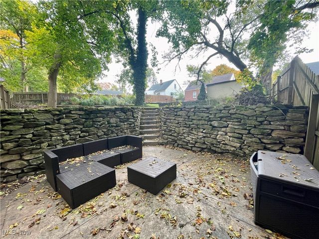 139 Woolf Avenue, Akron, OH 44312