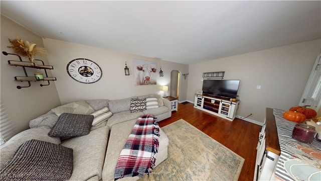 139 Woolf Avenue, Akron, OH 44312