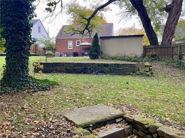 139 Woolf Avenue, Akron, OH 44312