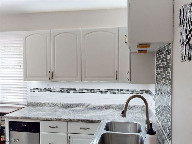 139 Woolf Avenue, Akron, OH 44312