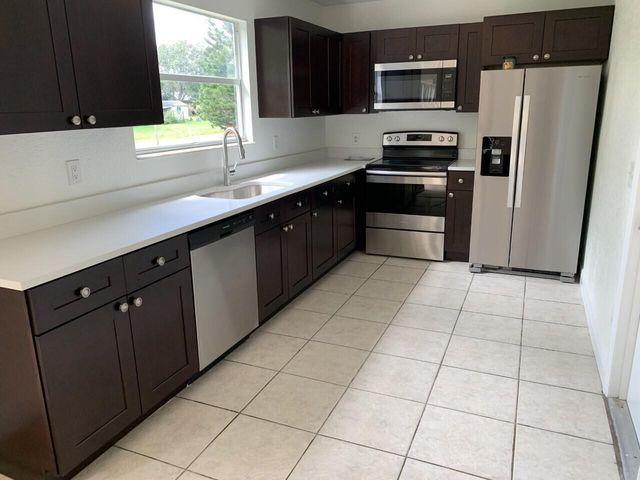 1838 SE North Buttonwood Drive, Port St. Lucie, Port St Lucie, FL 34952