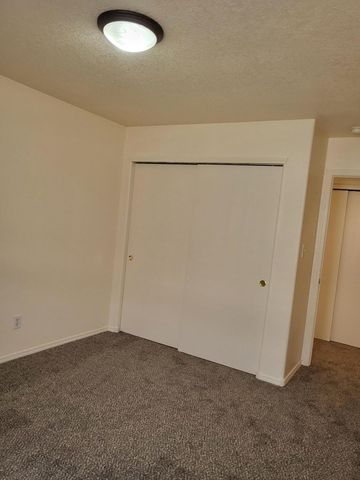 1820 San Pedro Road NE, Rio Rancho, NM 87144