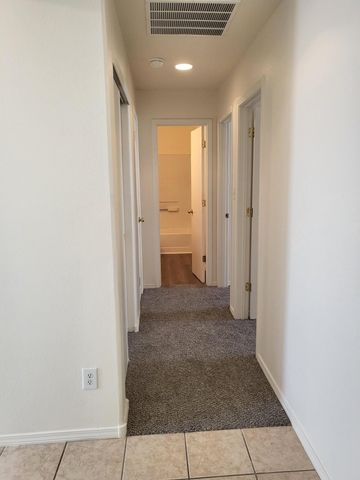 1820 San Pedro Road NE, Rio Rancho, NM 87144