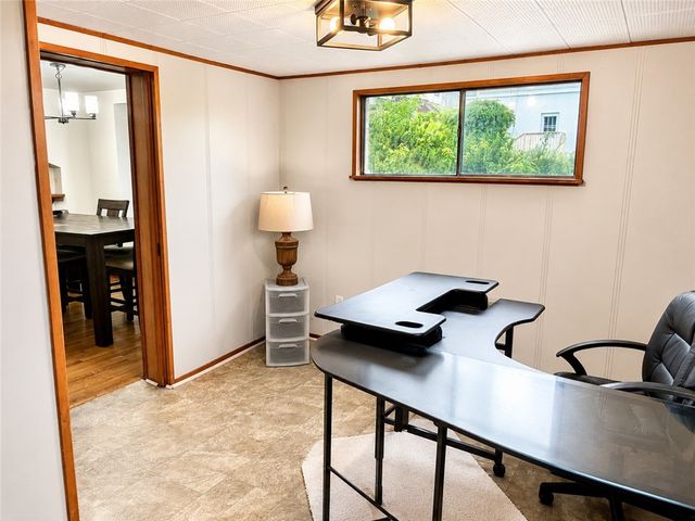 330 Meadow Ave, Penn Hills, PA 15235