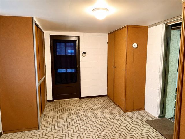 330 Meadow Ave, Penn Hills, PA 15235