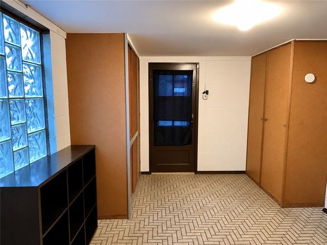 330 Meadow Ave, Penn Hills, PA 15235