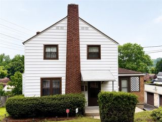 330 Meadow Ave, Penn Hills, PA 15235