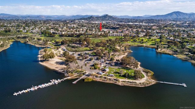5700 Baltimore Dr 202, La Mesa, CA 91942