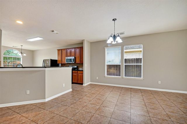 2296 Catalonia Cove, League City, TX 77573