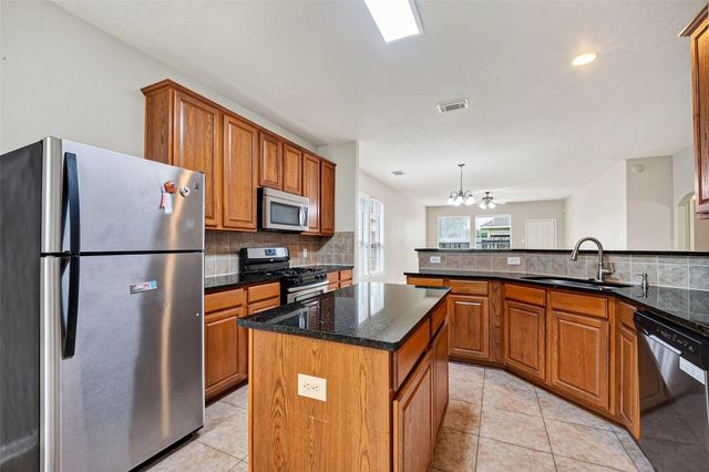2296 Catalonia Cove, League City, TX 77573