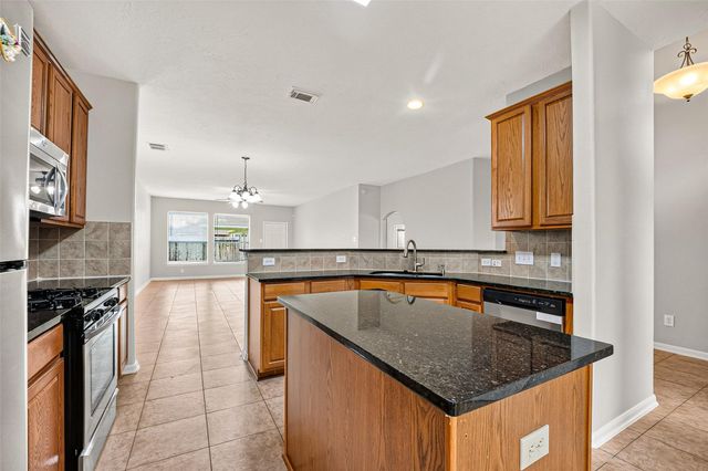 2296 Catalonia Cove, League City, TX 77573