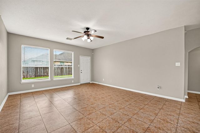 2296 Catalonia Cove, League City, TX 77573