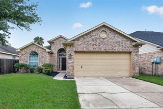 2296 Catalonia Cove, League City, TX 77573