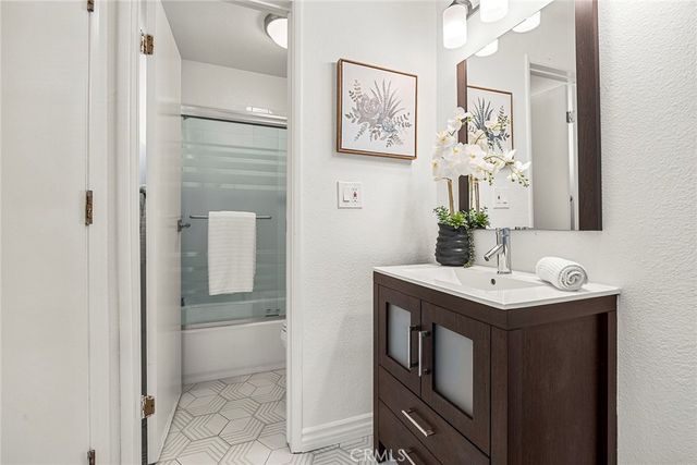246 Alpine St 9, Pasadena, CA 91106