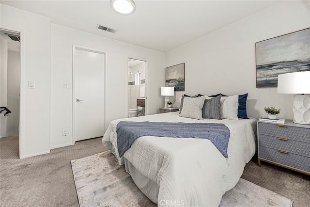 246 Alpine St 9, Pasadena, CA 91106