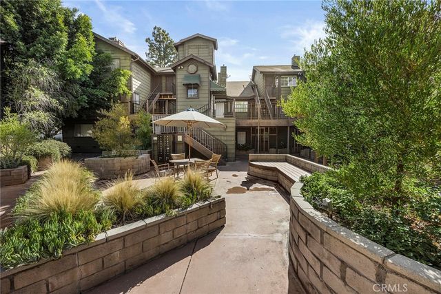 246 Alpine St 9, Pasadena, CA 91106