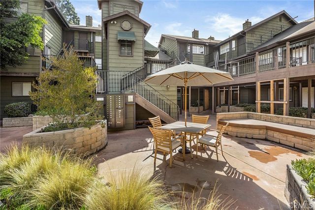 246 Alpine St 9, Pasadena, CA 91106