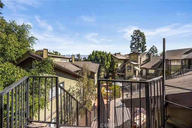 246 Alpine St 9, Pasadena, CA 91106