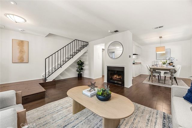 246 Alpine St 9, Pasadena, CA 91106