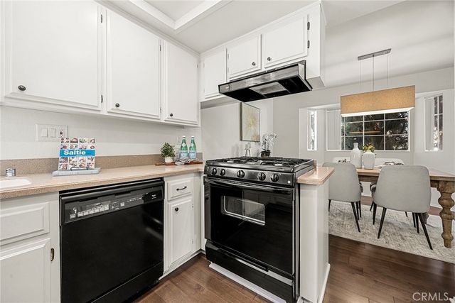 246 Alpine St 9, Pasadena, CA 91106