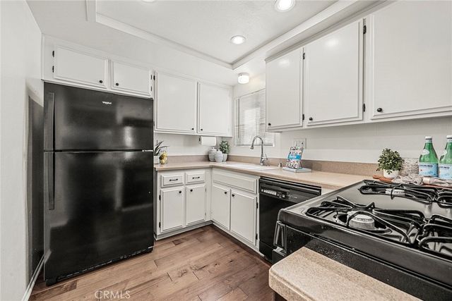 246 Alpine St 9, Pasadena, CA 91106