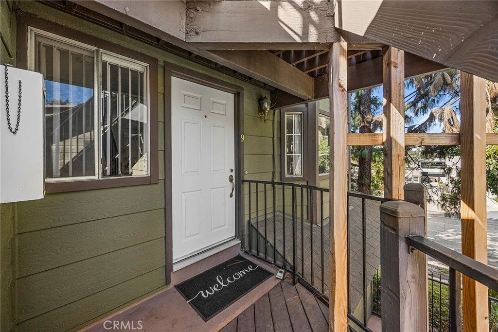 246 Alpine St 9, Pasadena, CA 91106 — photo 2