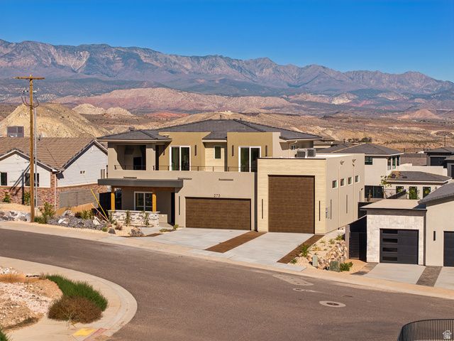 273 E 1050 N, Hurricane, UT 84737
