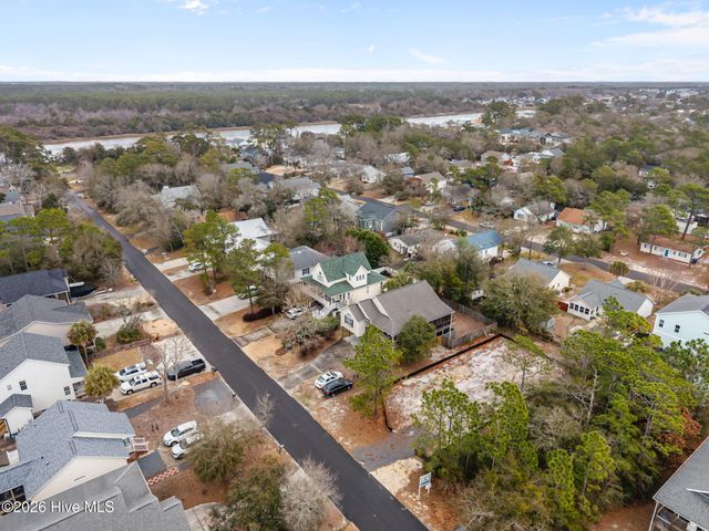 138 NE 12th Street, Oak Island, NC 28465