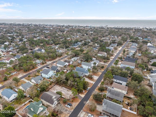 138 NE 12th Street, Oak Island, NC 28465