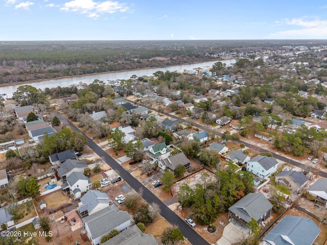 138 NE 12th Street, Oak Island, NC 28465