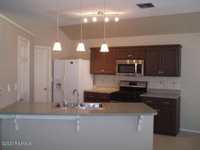124 W Avondale Drive, Lafayette, LA 70506