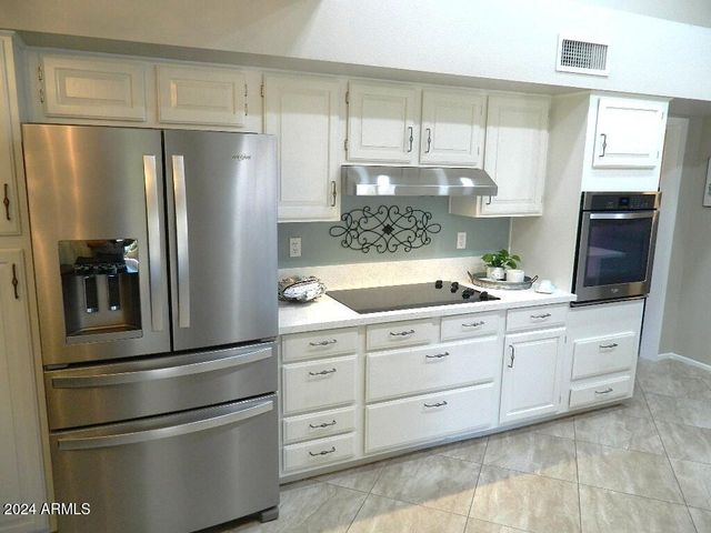 13931 W OAK GLEN Drive, Sun City West, AZ 85375