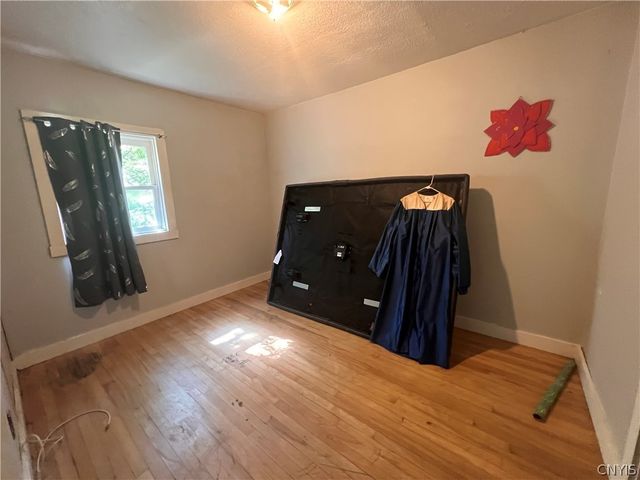 8827 Brewerton Road, Cicero, NY 13029