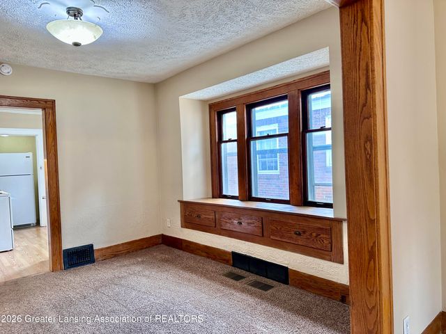 414 N Hayford Avenue, Lansing, MI 48912