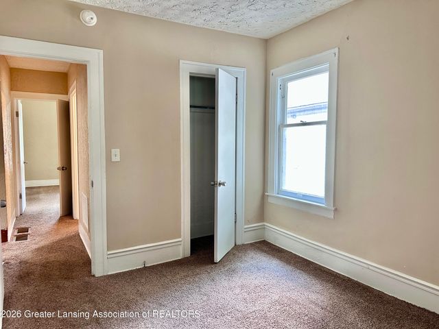 414 N Hayford Avenue, Lansing, MI 48912