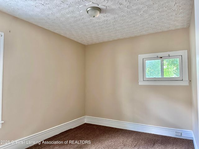414 N Hayford Avenue, Lansing, MI 48912
