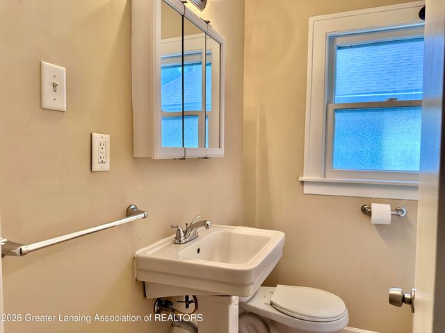 414 N Hayford Avenue, Lansing, MI 48912