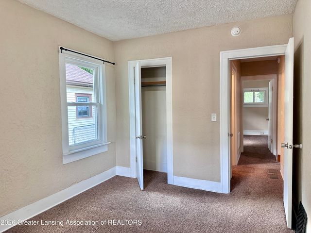 414 N Hayford Avenue, Lansing, MI 48912