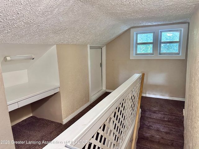 414 N Hayford Avenue, Lansing, MI 48912