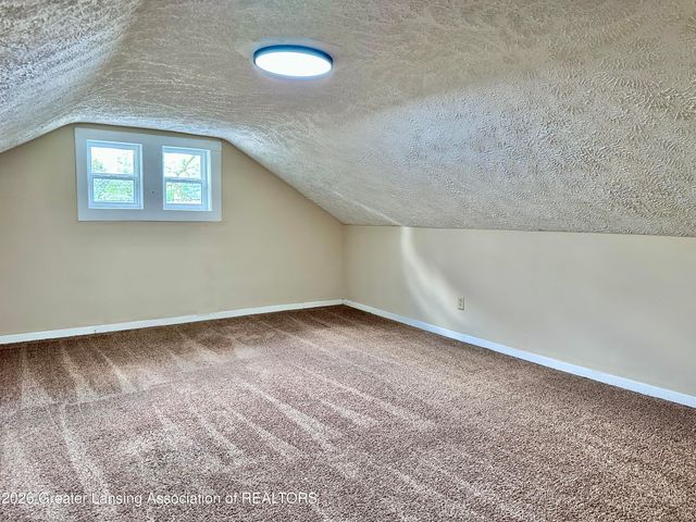 414 N Hayford Avenue, Lansing, MI 48912