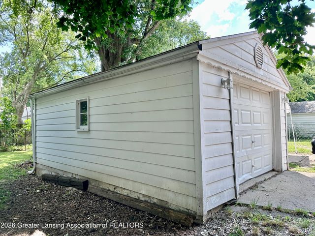 414 N Hayford Avenue, Lansing, MI 48912
