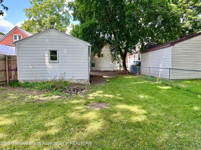 414 N Hayford Avenue, Lansing, MI 48912