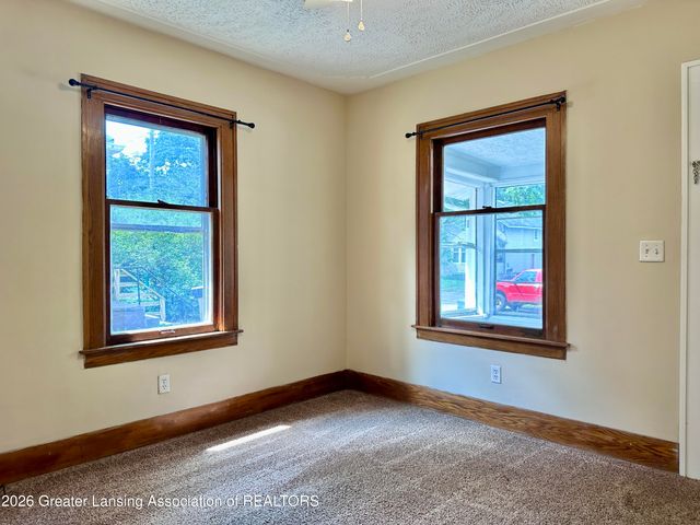 414 N Hayford Avenue, Lansing, MI 48912