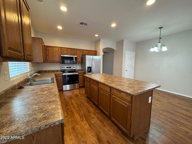 4554 E SUNDANCE Avenue, Gilbert, AZ 85297