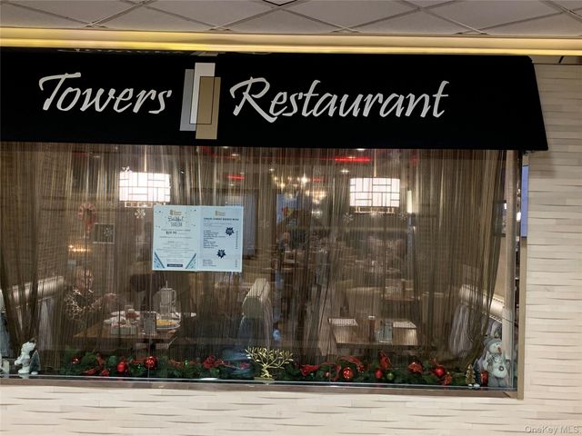 269-10 17K Grand Central Parkway 17K, Floral Park, NY 11005