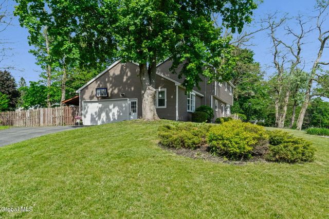 9 Haviland Drive, Glenville, NY 12302