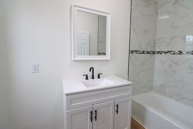 330 Virginia Avenue, La Porte, IN 46350