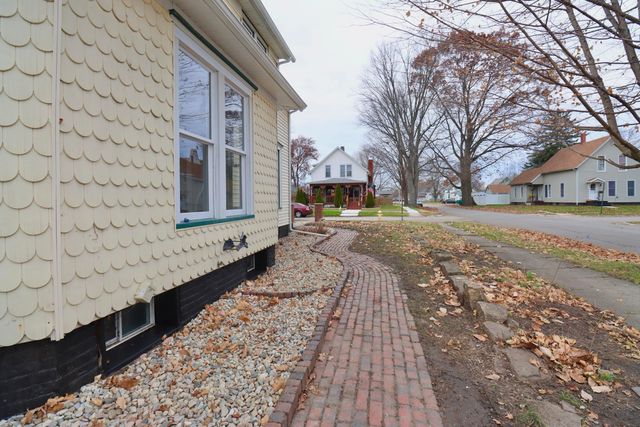 330 Virginia Avenue, La Porte, IN 46350